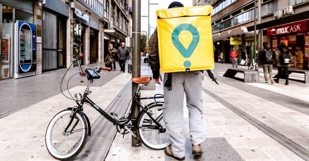 Sentencia en Córdoba sobre falsos autónomos: La relación entre Glovo y 222 repartidores es de naturaleza laboral